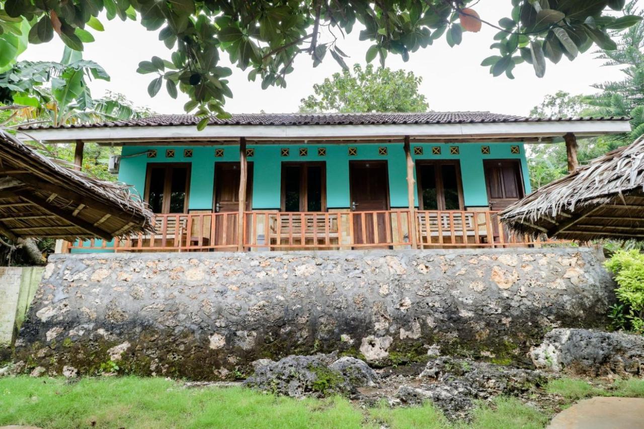 Rock Garden Homestay & Resto Tepus Eksteriør billede