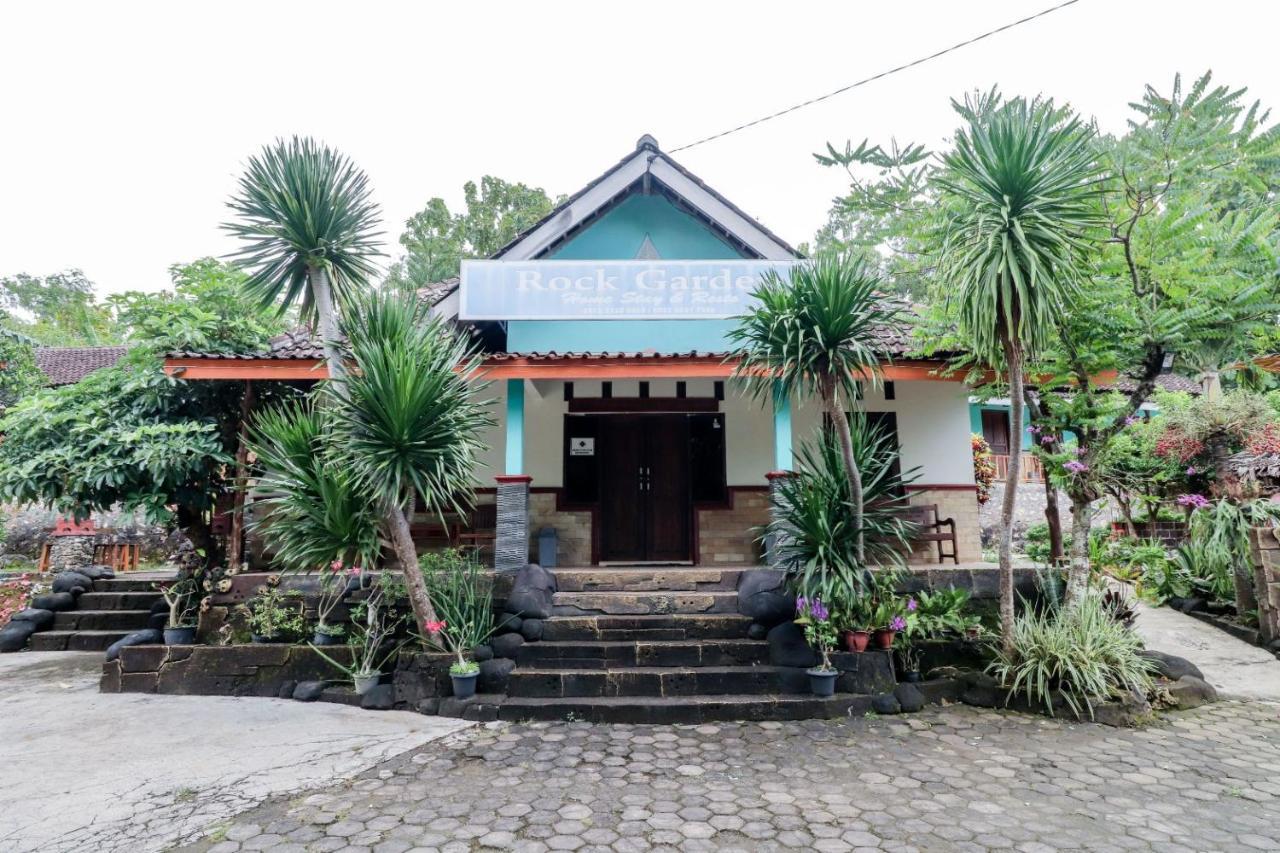 Rock Garden Homestay & Resto Tepus Eksteriør billede