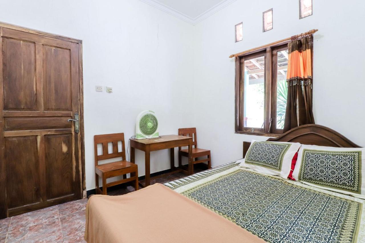 Rock Garden Homestay & Resto Tepus Eksteriør billede